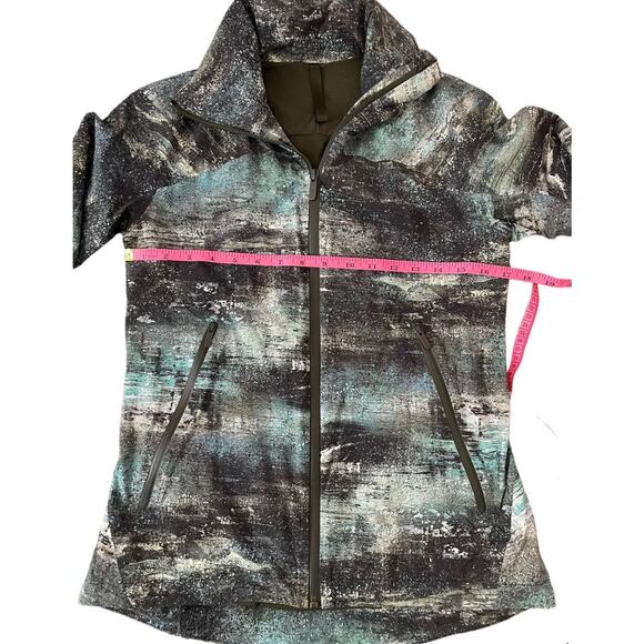 Lululemon Here to Move Jacket Azurite Dark Olive Zip Up Rain Coat Size 4 Small - Picture 10 of 13